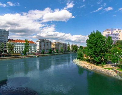 Zentrale Wohnung mit Klimaanlage