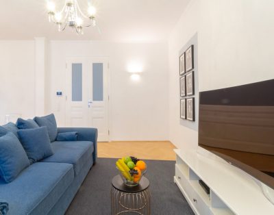 Elegante Unterkunft mit Balkon nahe dem Raimund Theater Wien