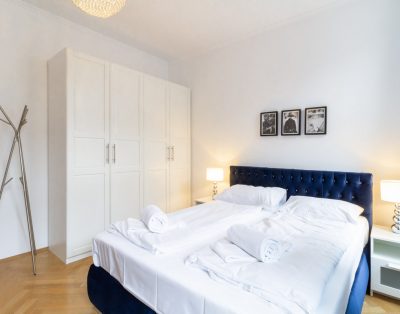 Elegant accommodation with balcony near the Raimund Theater Vienna