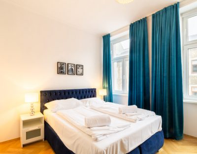 Elegant accommodation with balcony near the Raimund Theater Vienna