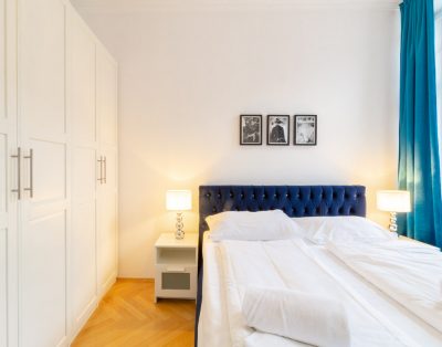 Elegante Unterkunft mit Balkon nahe dem Raimund Theater Wien
