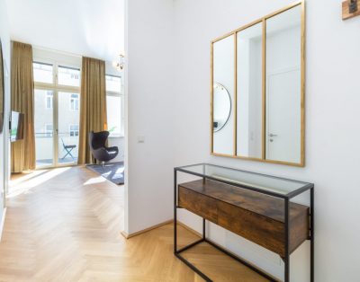 Elegante Wohnung mit Balkon im 5. Bezirk