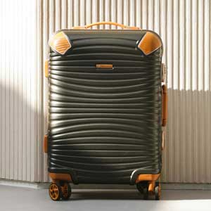 A suitcase in a Serviced Apartments in Vienna