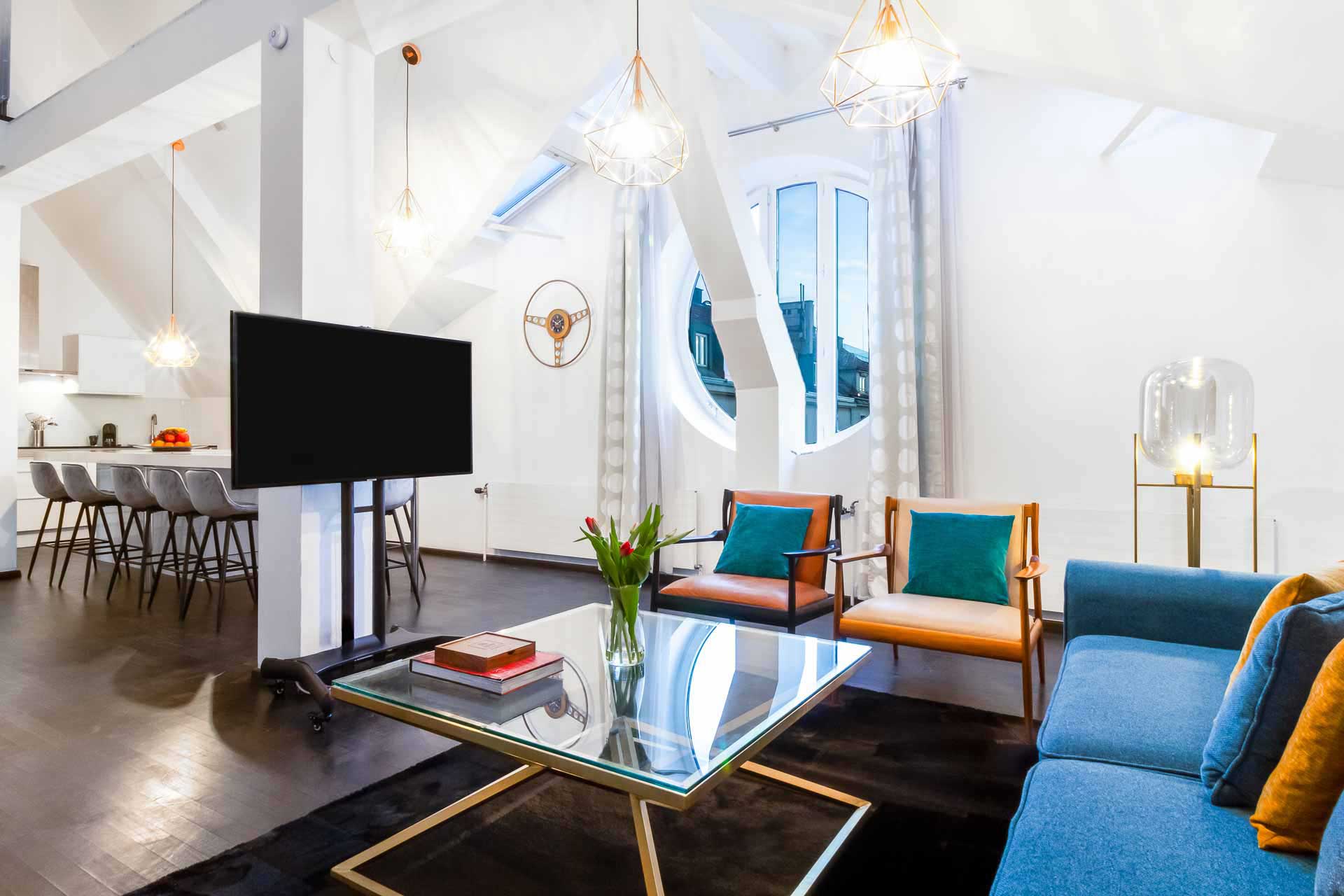 A vacation rental in Vienna showing its spacious and bright living room